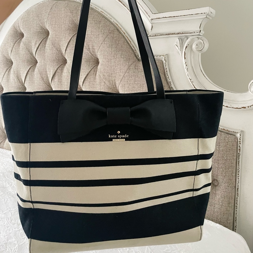 Kate Spade Large Tote / Shoulder Bag